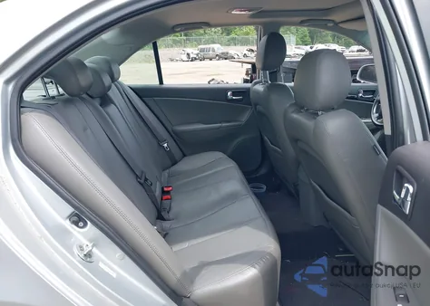 2009 Hyundai Sonata Limited V6 z USA, uszkodzony, nr VIN 5NPEU46F09H552255